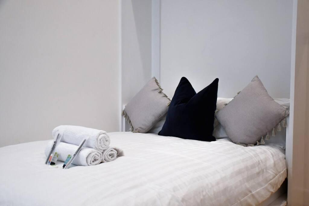 The Cosy Kove Apartment บอร์นมัธ ภายนอก รูปภาพ